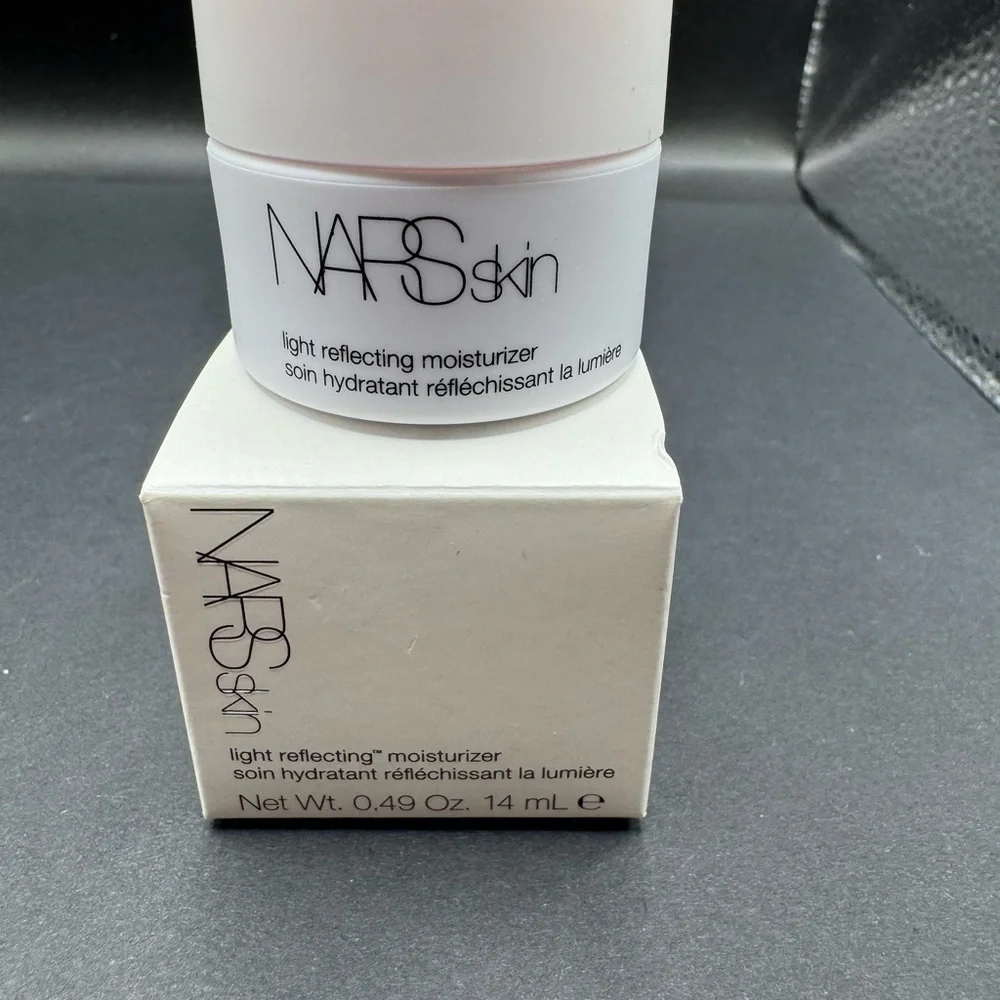 NARS Light Reflecting Moisturizer Skincare Essential NEW IN BOX 0.49oz
